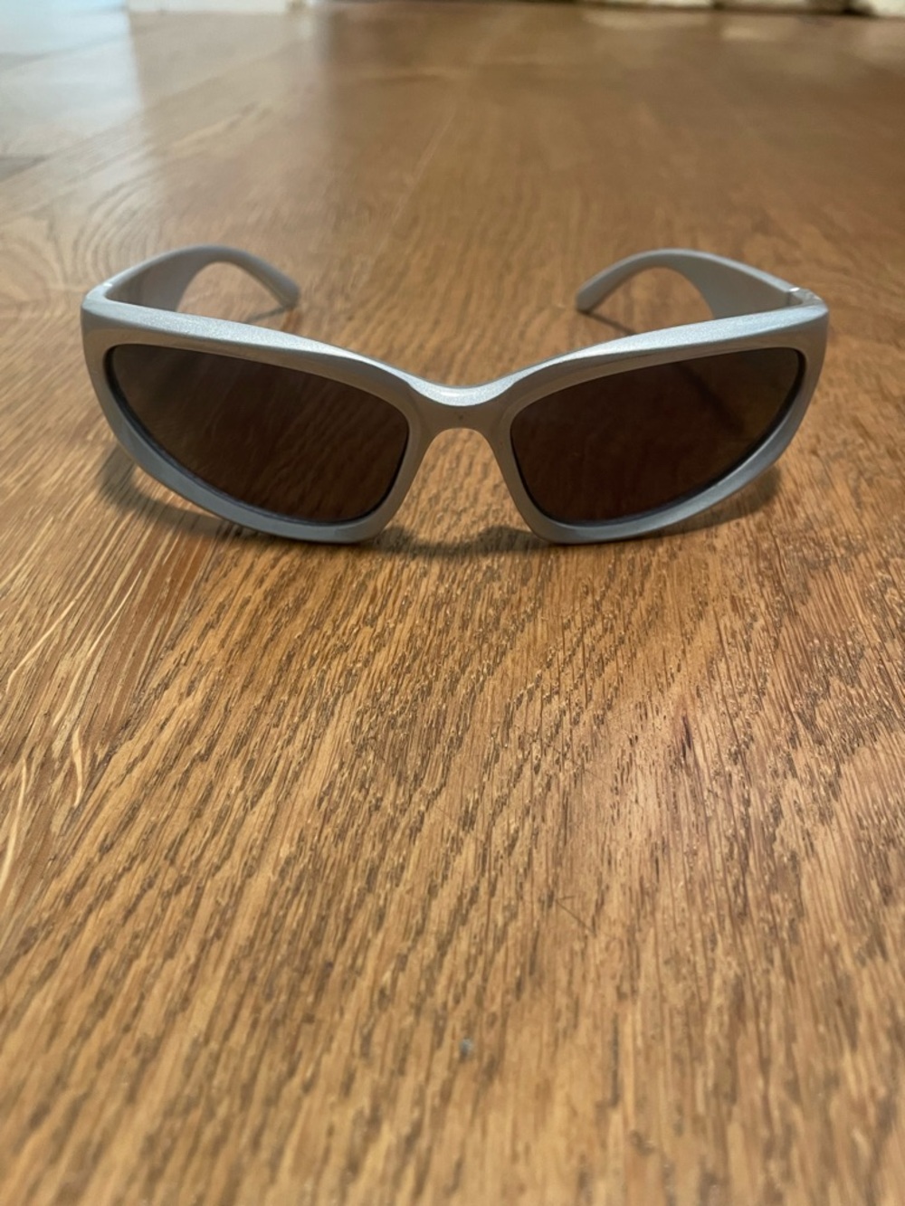 Y2K Sporty Silver Frame Sunglasses with Dark Lenses